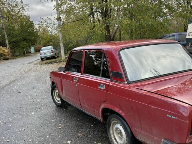 ВАЗ 2107 1995 в Краматорске на Automoto.ua Красный ВАЗ 2107, объемом двигателя 1.5 л и пробегом 3 тыс. км за 1050 $, фото 4 на Automoto.ua