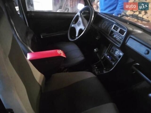 Червоний ВАЗ 2107, об'ємом двигуна 1.45 л та пробігом 255 тис. км за 750 $, фото 11 на Automoto.ua