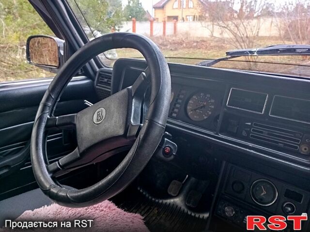 Красный ВАЗ 2107, объемом двигателя 16 л и пробегом 85 тыс. км за 1000 $, фото 5 на Automoto.ua