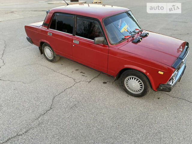 Красный ВАЗ 2107, объемом двигателя 1.5 л и пробегом 88 тыс. км за 1250 $, фото 3 на Automoto.ua