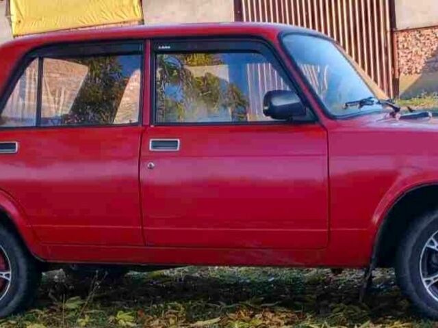 Красный ВАЗ 2107, объемом двигателя 1 л и пробегом 74 тыс. км за 1500 $, фото 2 на Automoto.ua