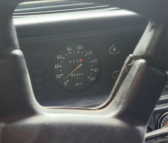 Красный ВАЗ 2107, объемом двигателя 1.5 л и пробегом 95 тыс. км за 1650 $, фото 10 на Automoto.ua