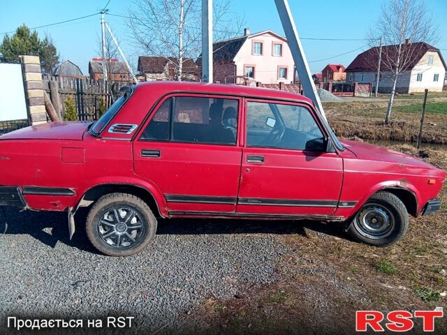 Красный ВАЗ 2107, объемом двигателя 16 л и пробегом 0 тыс. км за 299 $, фото 3 на Automoto.ua