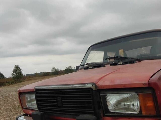 Красный ВАЗ 2107, объемом двигателя 1.5 л и пробегом 158 тыс. км за 615 $, фото 4 на Automoto.ua