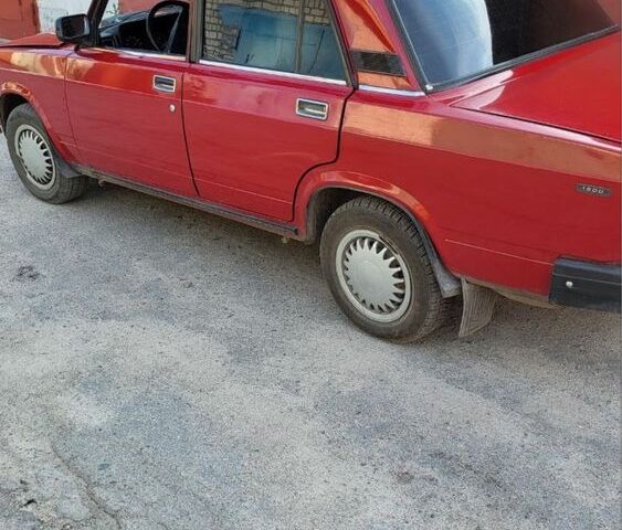 Красный ВАЗ 2107, объемом двигателя 1.5 л и пробегом 95 тыс. км за 1650 $, фото 11 на Automoto.ua