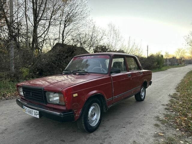 Красный ВАЗ 2107, объемом двигателя 1.5 л и пробегом 90 тыс. км за 450 $, фото 6 на Automoto.ua