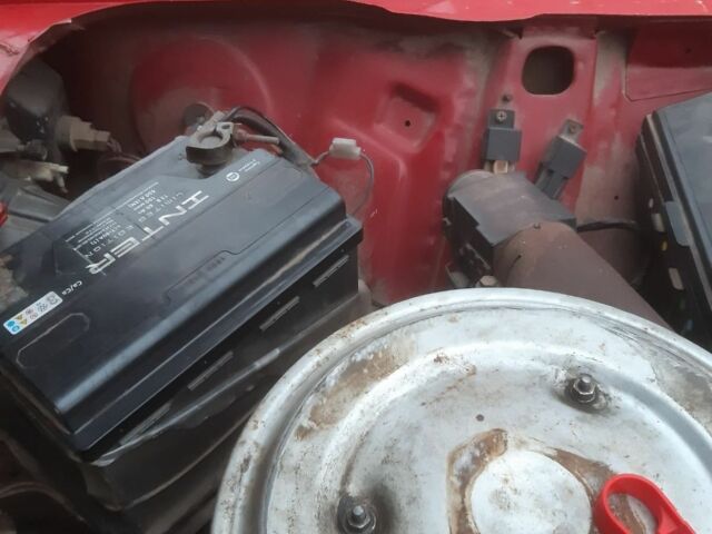 Червоний ВАЗ 2107, об'ємом двигуна 0 л та пробігом 39 тис. км за 691 $, фото 5 на Automoto.ua