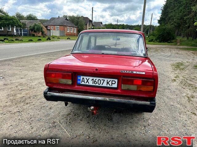 Красный ВАЗ 2107, объемом двигателя 1.6 л и пробегом 150 тыс. км за 700 $, фото 5 на Automoto.ua