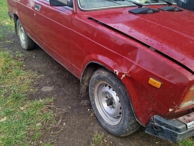 Красный ВАЗ 2107, объемом двигателя 1.5 л и пробегом 234 тыс. км за 591 $, фото 5 на Automoto.ua