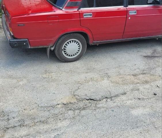 Красный ВАЗ 2107, объемом двигателя 1.5 л и пробегом 95 тыс. км за 1650 $, фото 9 на Automoto.ua