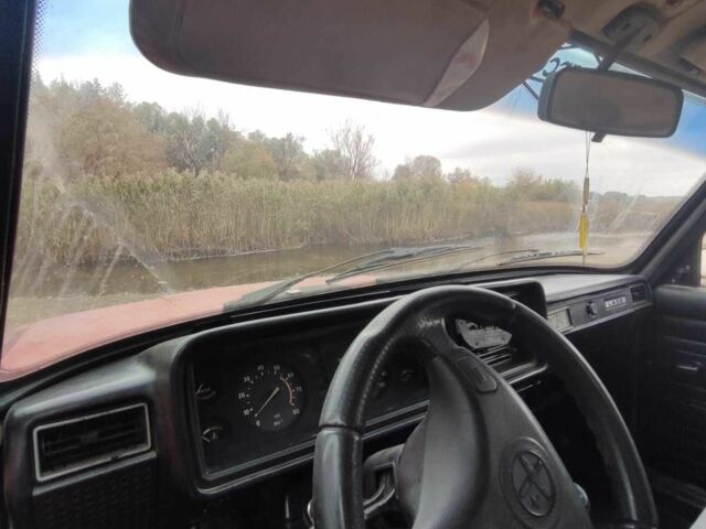 Красный ВАЗ 2107, объемом двигателя 1.5 л и пробегом 158 тыс. км за 615 $, фото 2 на Automoto.ua