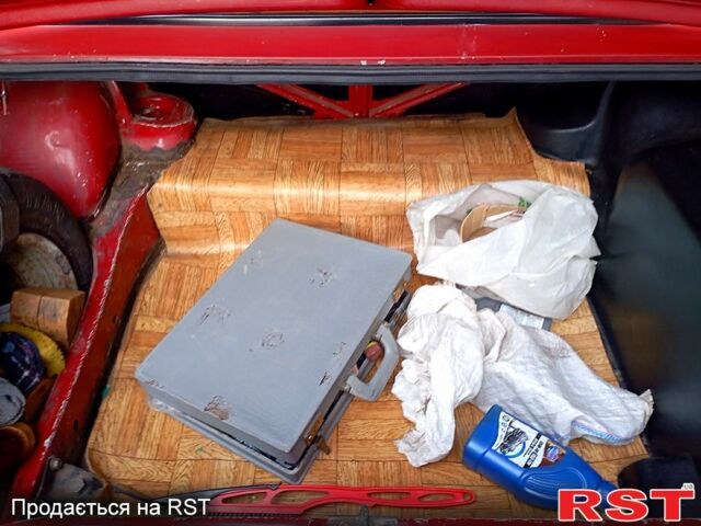 Красный ВАЗ 2107, объемом двигателя 16 л и пробегом 85 тыс. км за 1000 $, фото 7 на Automoto.ua