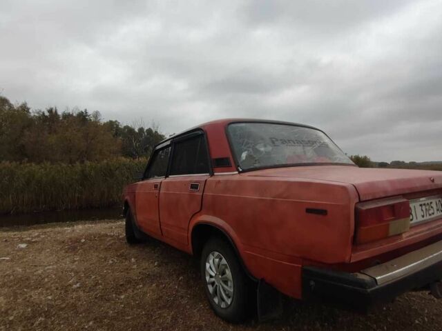 Красный ВАЗ 2107, объемом двигателя 1.5 л и пробегом 158 тыс. км за 615 $, фото 1 на Automoto.ua