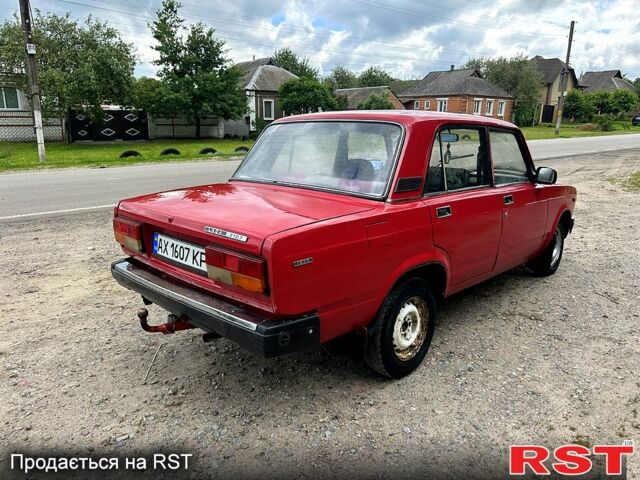 Красный ВАЗ 2107, объемом двигателя 1.6 л и пробегом 150 тыс. км за 700 $, фото 4 на Automoto.ua