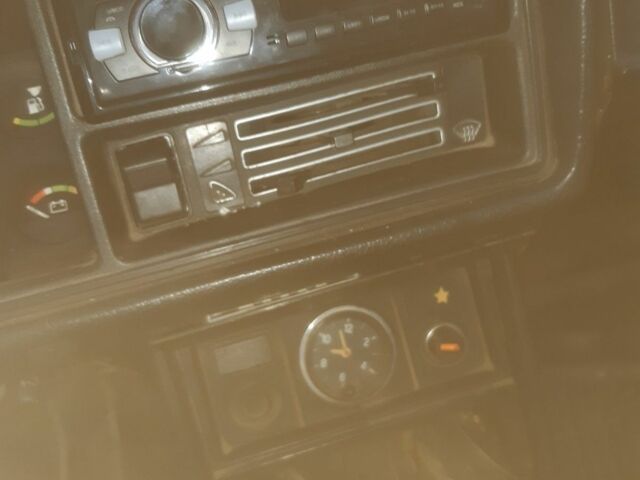 Червоний ВАЗ 2107, об'ємом двигуна 0 л та пробігом 39 тис. км за 691 $, фото 10 на Automoto.ua