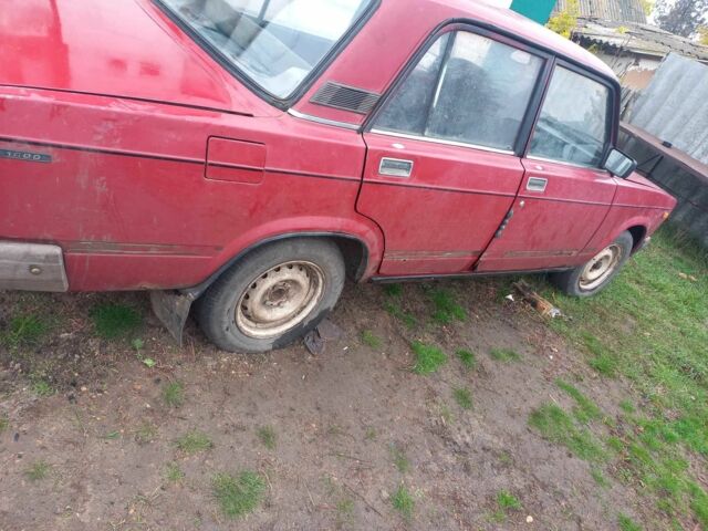 Червоний ВАЗ 2107, об'ємом двигуна 1.6 л та пробігом 1 тис. км за 357 $, фото 2 на Automoto.ua