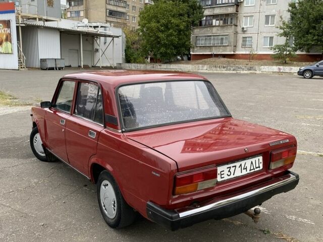 Красный ВАЗ 2107, объемом двигателя 1.5 л и пробегом 52 тыс. км за 1100 $, фото 4 на Automoto.ua