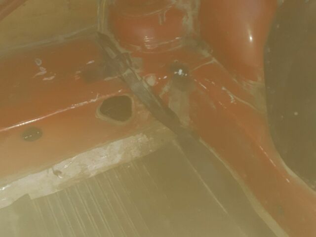 Червоний ВАЗ 2107, об'ємом двигуна 0 л та пробігом 39 тис. км за 691 $, фото 9 на Automoto.ua