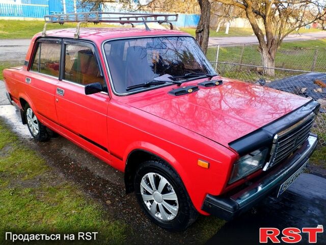 Красный ВАЗ 2107, объемом двигателя 1.6 л и пробегом 0 тыс. км за 1099 $, фото 3 на Automoto.ua