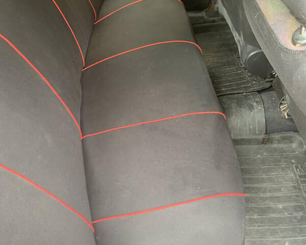 Красный ВАЗ 2107, объемом двигателя 1.5 л и пробегом 10 тыс. км за 1571 $, фото 6 на Automoto.ua