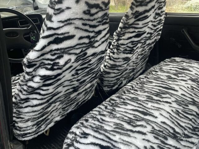 Красный ВАЗ 2107, объемом двигателя 1.5 л и пробегом 140 тыс. км за 1500 $, фото 2 на Automoto.ua