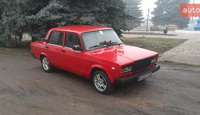 Червоний ВАЗ 2107, об'ємом двигуна 1.5 л та пробігом 55 тис. км за 1550 $, фото 5 на Automoto.ua
