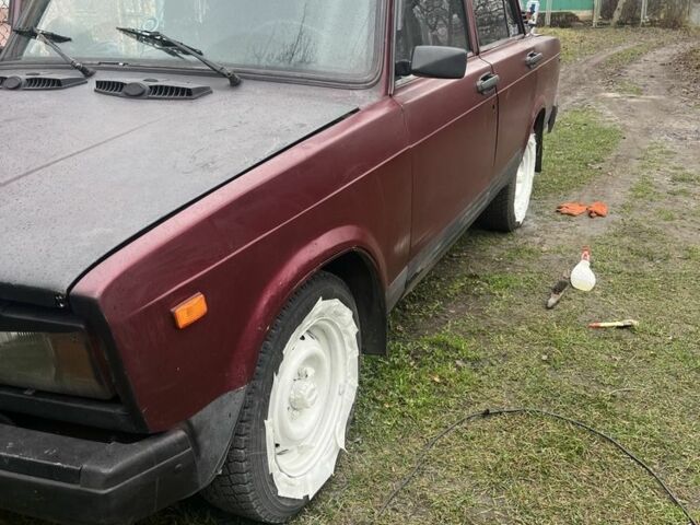 Красный ВАЗ 2107, объемом двигателя 1.6 л и пробегом 1 тыс. км за 663 $, фото 3 на Automoto.ua