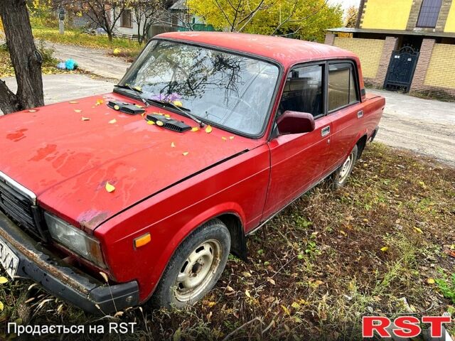 Красный ВАЗ 2107, объемом двигателя 1.5 л и пробегом 0 тыс. км за 500 $, фото 10 на Automoto.ua
