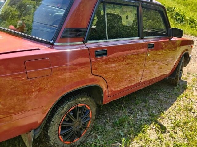 Красный ВАЗ 2107, объемом двигателя 1.5 л и пробегом 2 тыс. км за 1500 $, фото 8 на Automoto.ua