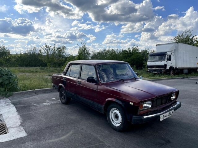 Красный ВАЗ 2107, объемом двигателя 0 л и пробегом 50 тыс. км за 16500 $, фото 2 на Automoto.ua