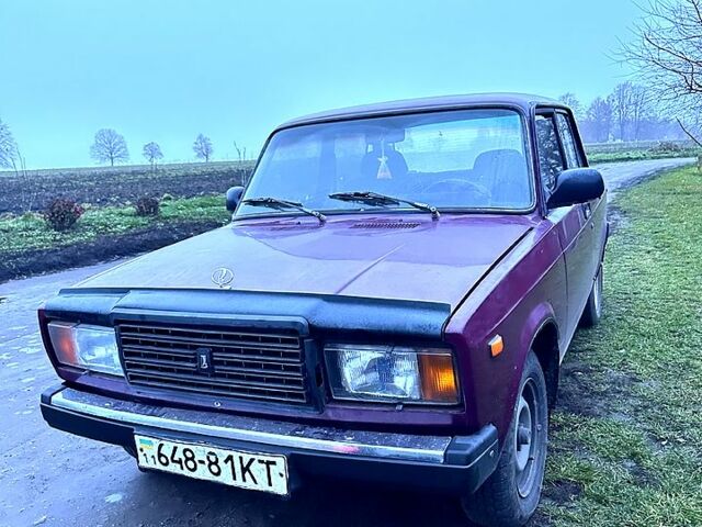 Красный ВАЗ 2107, объемом двигателя 1.5 л и пробегом 0 тыс. км за 760 $, фото 6 на Automoto.ua