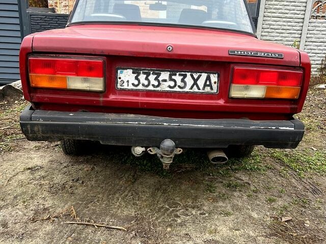 Красный ВАЗ 2107, объемом двигателя 1.5 л и пробегом 0 тыс. км за 500 $, фото 4 на Automoto.ua