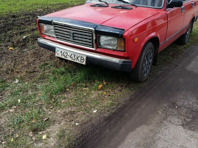 ВАЗ 2107 1996 в Черкассах на Automoto.ua Красный ВАЗ 2107, объемом двигателя 0 л и пробегом 2 тыс. км за 721 $, фото 4 на Automoto.ua