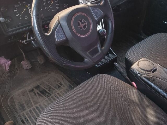 Червоний ВАЗ 2107, об'ємом двигуна 1.5 л та пробігом 200 тис. км за 1182 $, фото 2 на Automoto.ua