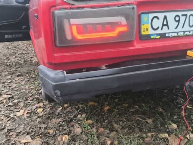 Красный ВАЗ 2107, объемом двигателя 1.5 л и пробегом 62 тыс. км за 550 $, фото 1 на Automoto.ua