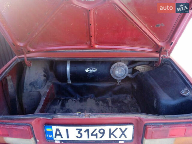 Червоний ВАЗ 2107, об'ємом двигуна 1.6 л та пробігом 280 тис. км за 600 $, фото 14 на Automoto.ua