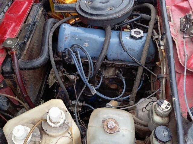 Червоний ВАЗ 2107, об'ємом двигуна 1 л та пробігом 100 тис. км за 750 $, фото 3 на Automoto.ua