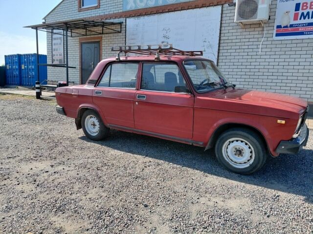 Красный ВАЗ 2107, объемом двигателя 3 л и пробегом 12 тыс. км за 650 $, фото 5 на Automoto.ua