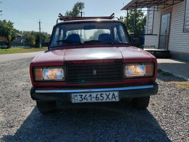 Красный ВАЗ 2107, объемом двигателя 3 л и пробегом 12 тыс. км за 650 $, фото 3 на Automoto.ua