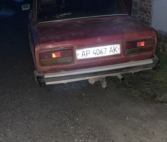 Красный ВАЗ 2107, объемом двигателя 1.3 л и пробегом 66 тыс. км за 3808 $, фото 2 на Automoto.ua