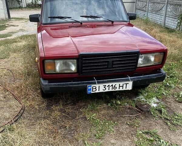 Красный ВАЗ 2107, объемом двигателя 1.5 л и пробегом 98 тыс. км за 1300 $, фото 4 на Automoto.ua