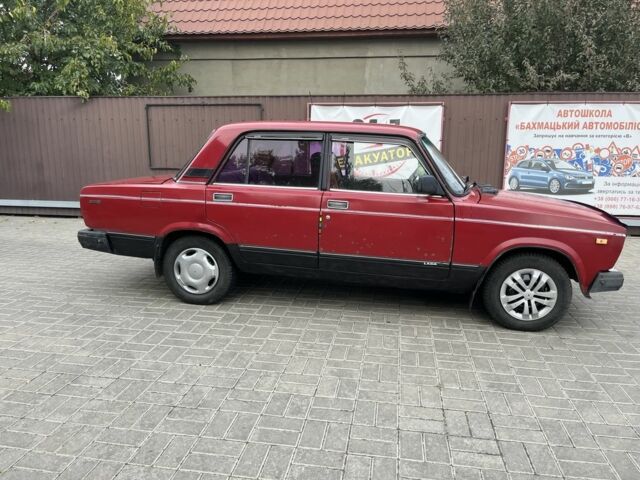 Червоний ВАЗ 2107, об'ємом двигуна 1.5 л та пробігом 150 тис. км за 699 $, фото 3 на Automoto.ua
