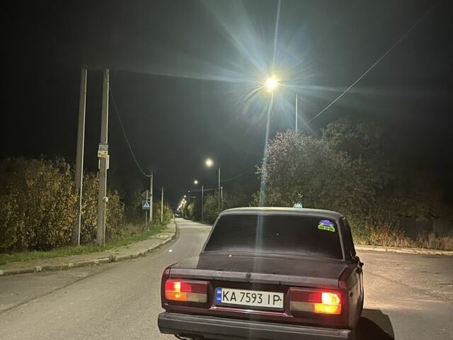 Красный ВАЗ 2107, объемом двигателя 1.6 л и пробегом 1 тыс. км за 663 $, фото 7 на Automoto.ua