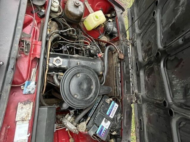 Красный ВАЗ 2107, объемом двигателя 1.6 л и пробегом 1 тыс. км за 663 $, фото 5 на Automoto.ua