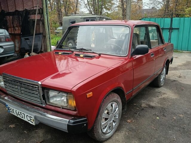 ВАЗ 2107 1996 в Белогорье на Automoto.ua Красный ВАЗ 2107, объемом двигателя 1.5 л и пробегом 140 тыс. км за 1200 $, фото 2 на Automoto.ua