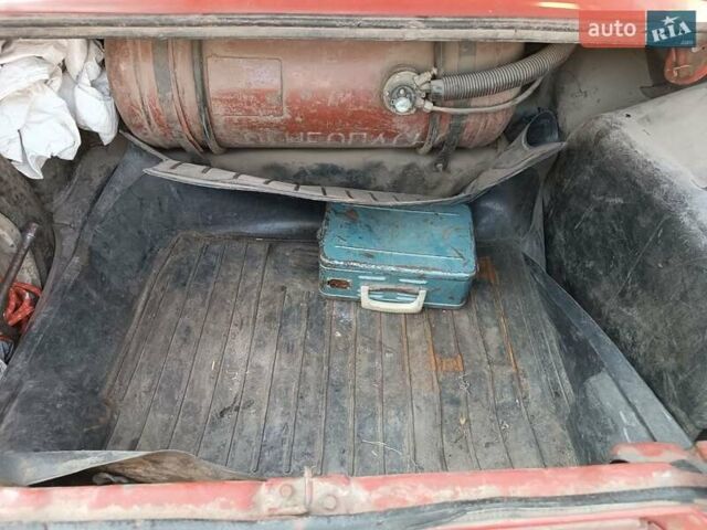 Красный ВАЗ 2107, объемом двигателя 1.5 л и пробегом 35 тыс. км за 594 $, фото 4 на Automoto.ua