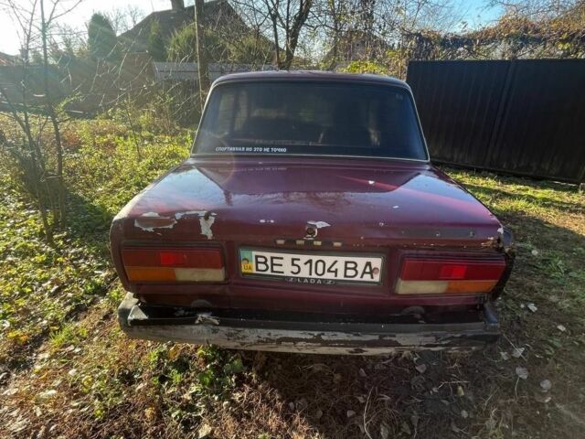 Красный ВАЗ 2107, объемом двигателя 1.5 л и пробегом 777 тыс. км за 595 $, фото 3 на Automoto.ua