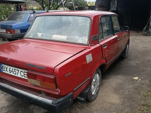 ВАЗ 2107 1996 в Белогорье на Automoto.ua Красный ВАЗ 2107, объемом двигателя 1.5 л и пробегом 140 тыс. км за 1200 $, фото 4 на Automoto.ua