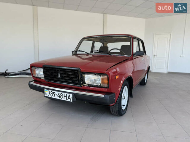 Красный ВАЗ 2107, объемом двигателя 0 л и пробегом 98 тыс. км за 3500 $, фото 2 на Automoto.ua