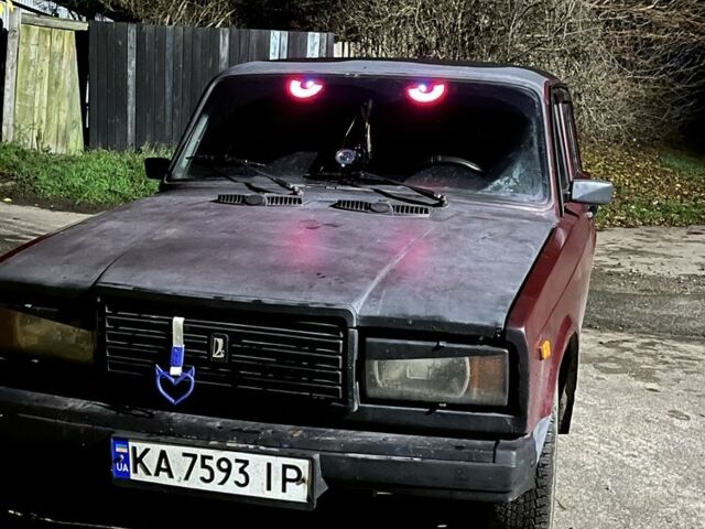 Красный ВАЗ 2107, объемом двигателя 1.6 л и пробегом 1 тыс. км за 663 $, фото 4 на Automoto.ua